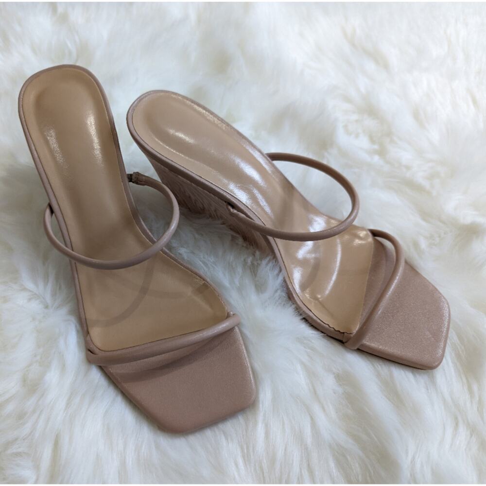 Shein light tan sandal wedges sz 38/ 7 New